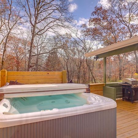 Pet-Friendly Chattanooga Cabin With Hot Tub And Kayaks Exterior photo