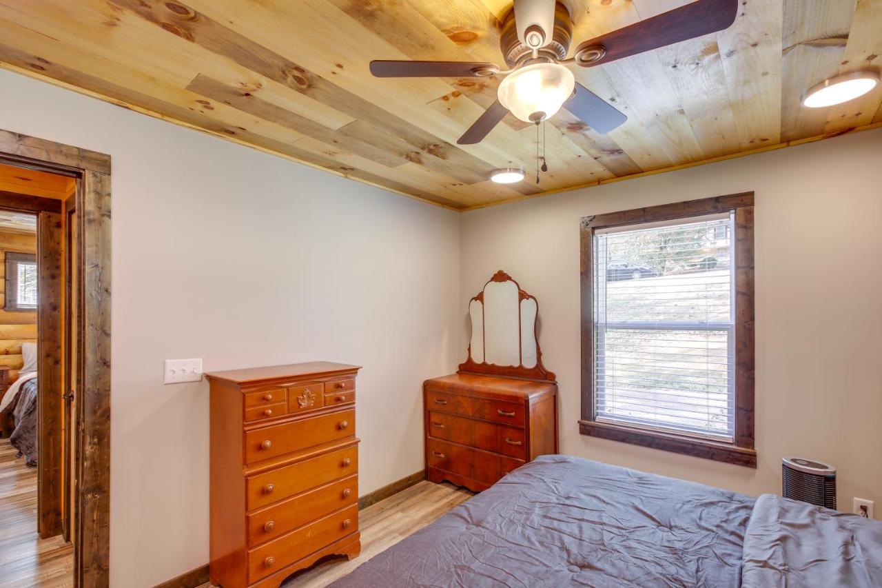 Pet-Friendly Chattanooga Cabin With Hot Tub And Kayaks Exterior photo